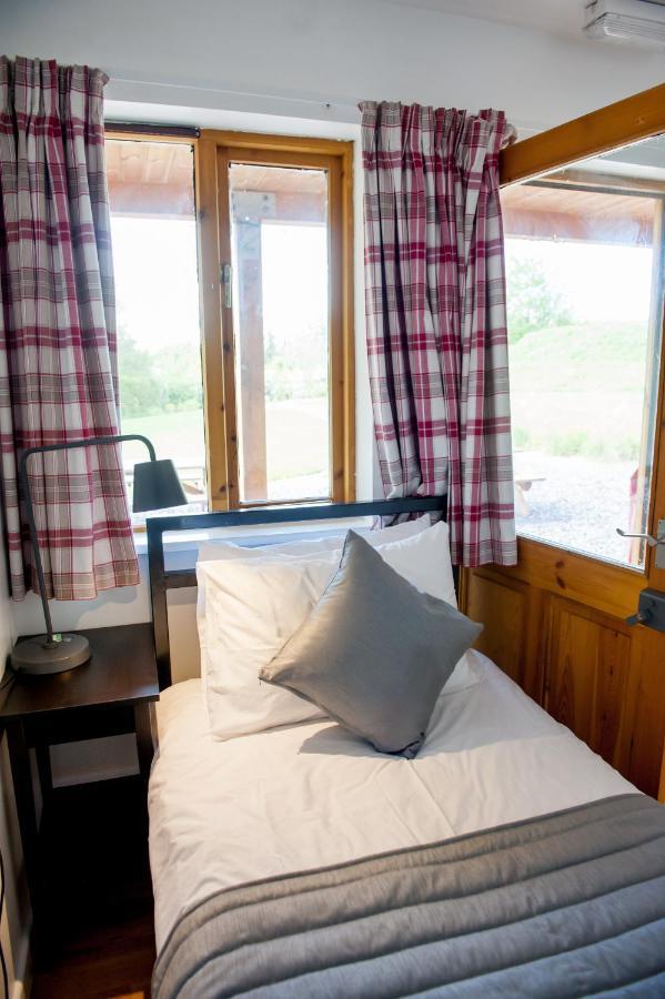 Cowbridge Cabins Exterior foto