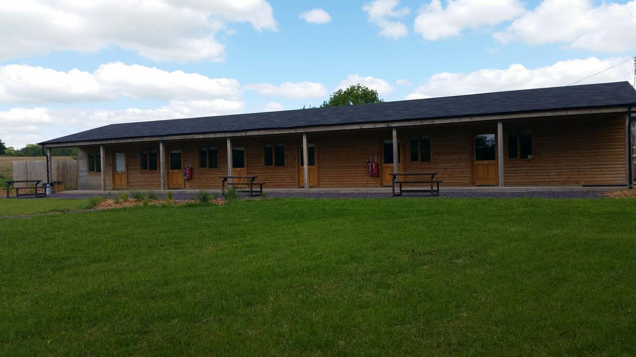 Cowbridge Cabins Exterior foto